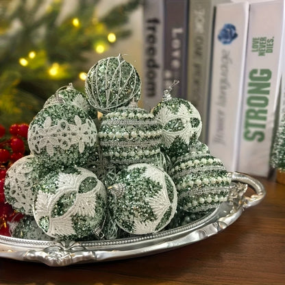 16 high-quality handcrafted Christmas hanging decorative Christmas balls, essential for Christmas tree decoration pendants, Chri